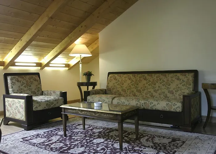 Hotell Grande Bretagne - 4*