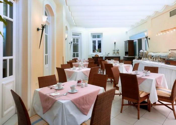 Grande Bretagne - Hotell 4*